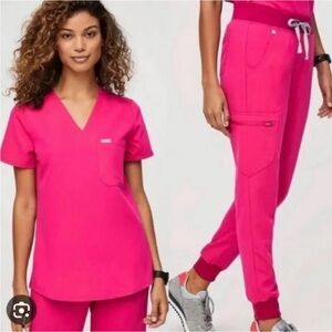 FIGS hot raspberry PINK Women's Scrub Set NURSE DOCTOR MEDICAL
